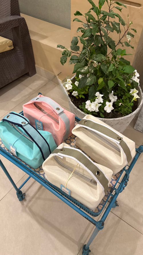 Gergean canvas pouch