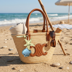 Leather charm- seashell and shell 🐚