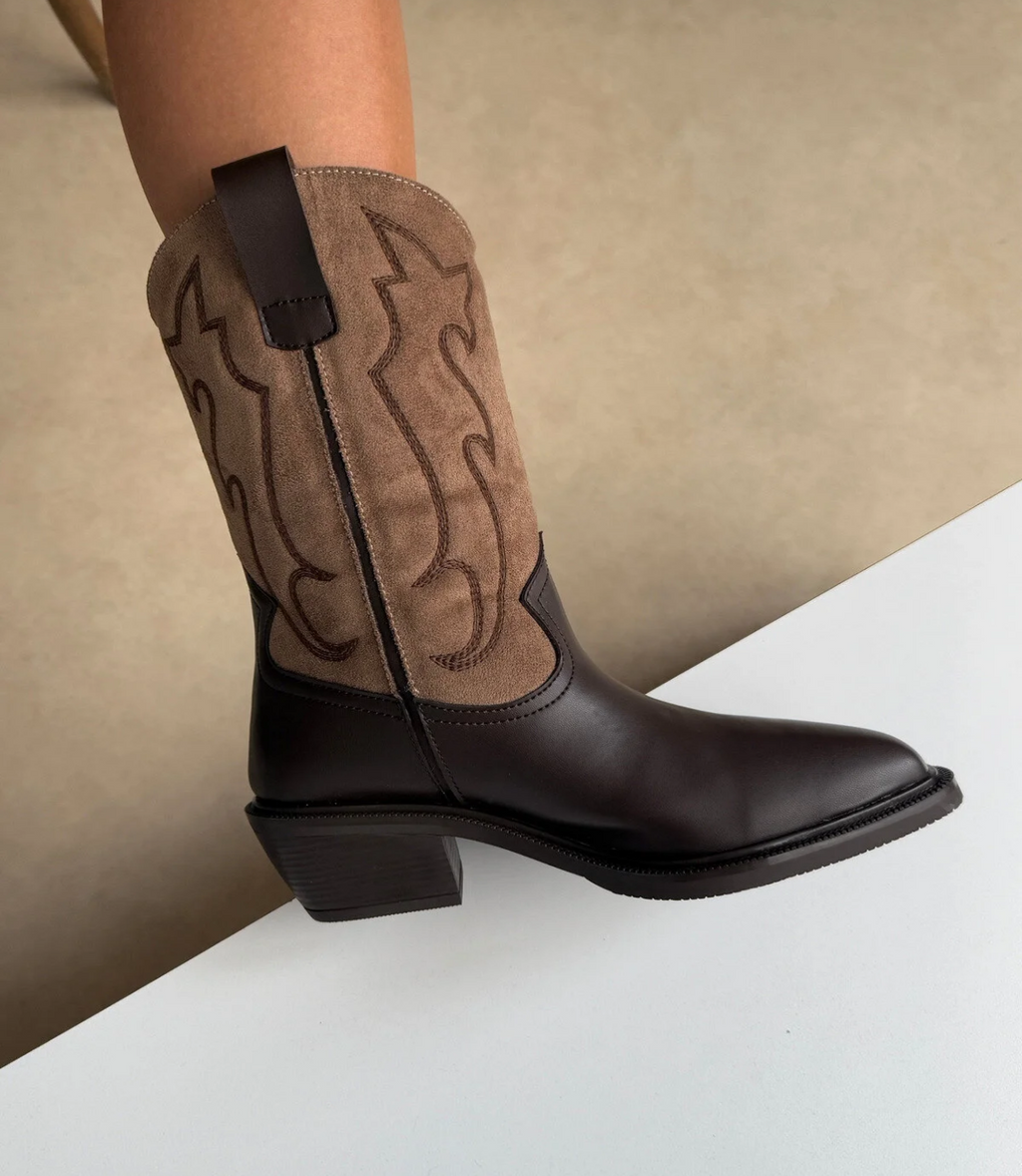 Cowboy suede boot
